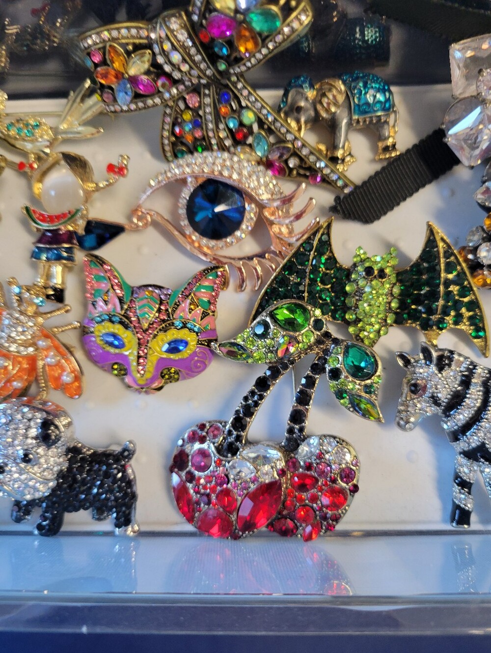 Colorful Assorted Rhinestone Brooches Pin Lot - Picture 4 of 7